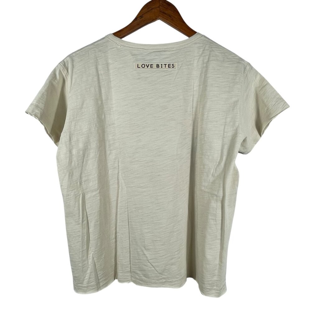 NWT Lisa Todd Love Bites Tee Bluff Pink Lips Graphic Cotton M - Picture 3 of 13